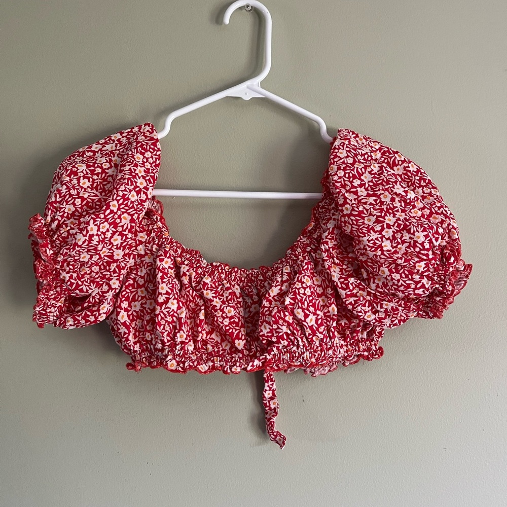 Princess Polly Red Floral Crop Top - Picture 5 of 5